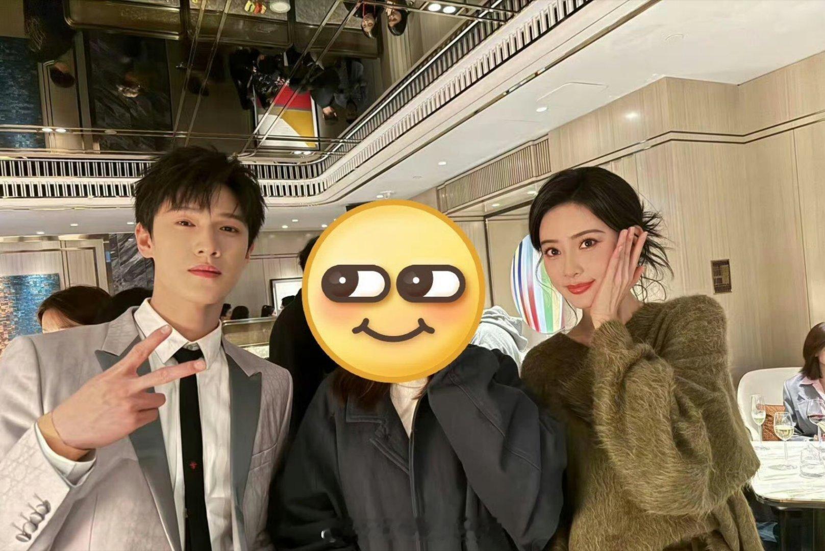 孟子义李昀锐星光大赏聚餐照 星光大赏结束后孟子义李昀锐还聚餐了 