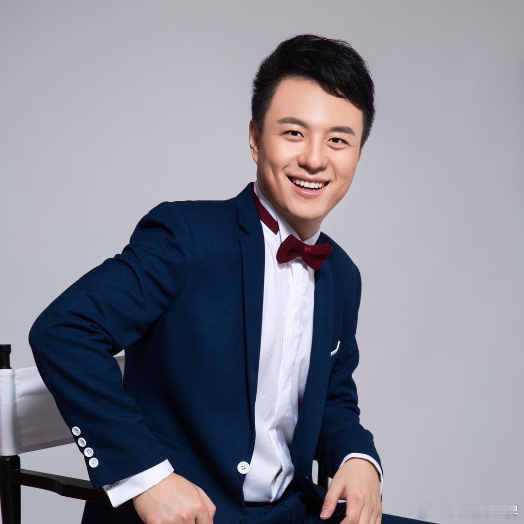 主持人程某因为一条小视频被停职，其实他所在的电视台也未必在意他评论日本地震的话，