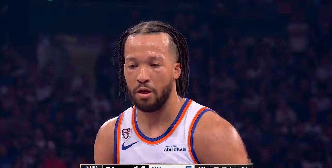 马刺vs尼克斯直到看了尼克斯对阵马刺的G3上半场，才发现马刺的阵容缺陷有多大。尼