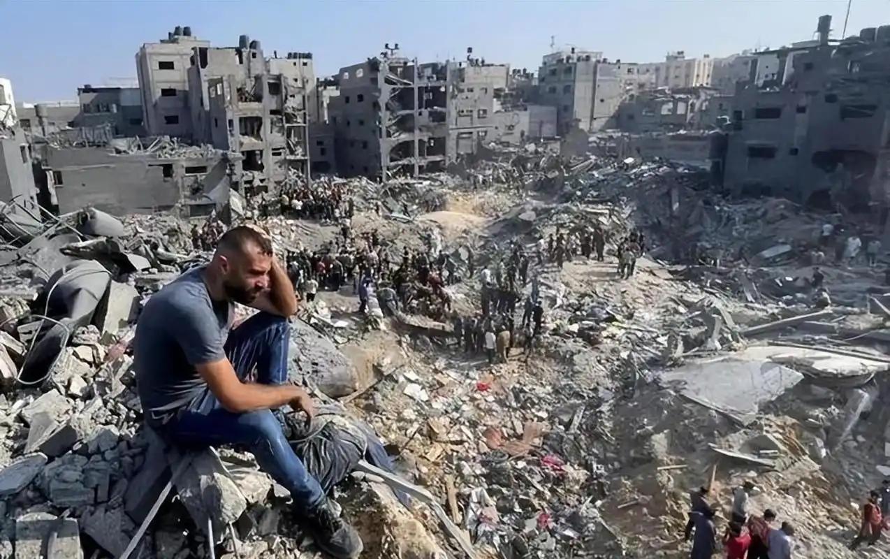 伊朗的困境！这轮战争打到现在，美军现在疲惫不堪，连补给都断了，伊朗也遭受了沉重损