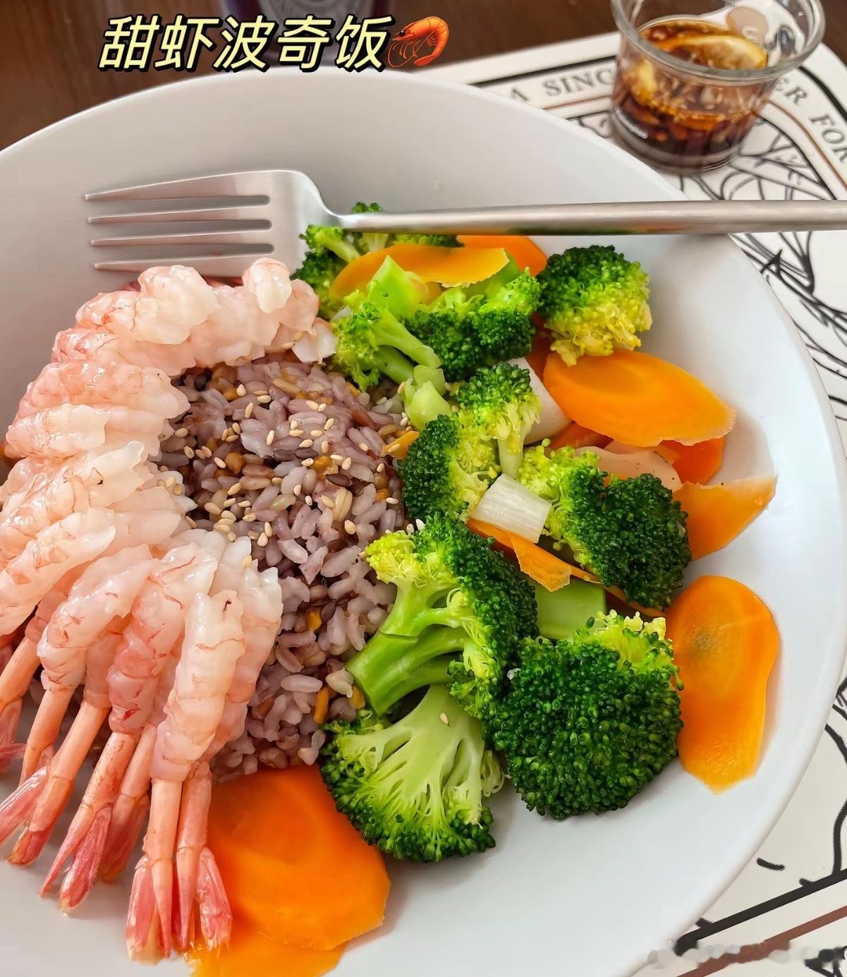 6旬老人坚持地中海饮食3个月瘦37斤首先要知道什么是地中海饮食？它源自地中海沿岸