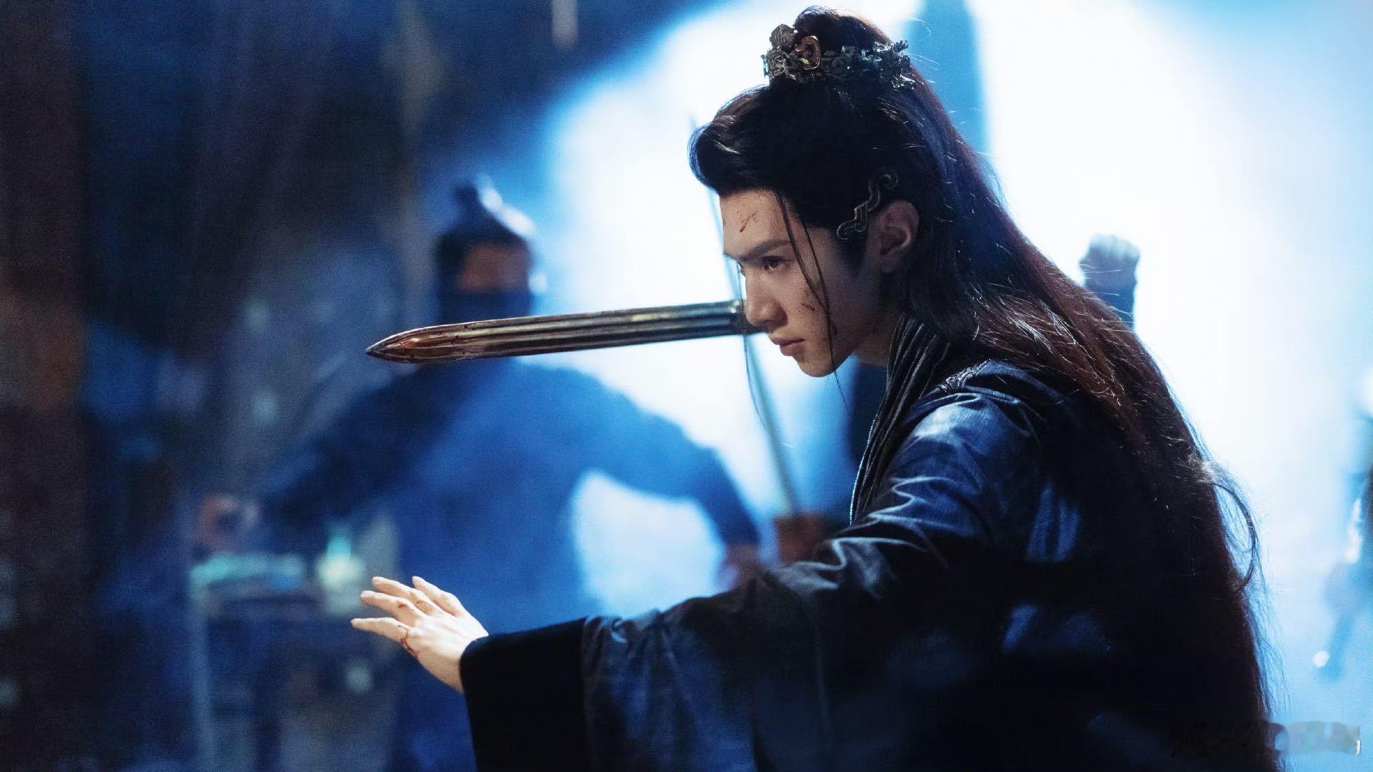 陈哲远灵珠魔丸同体第三集被鞭打那段，他身上那种阴湿男鬼的气质噌一下就出来了，表情