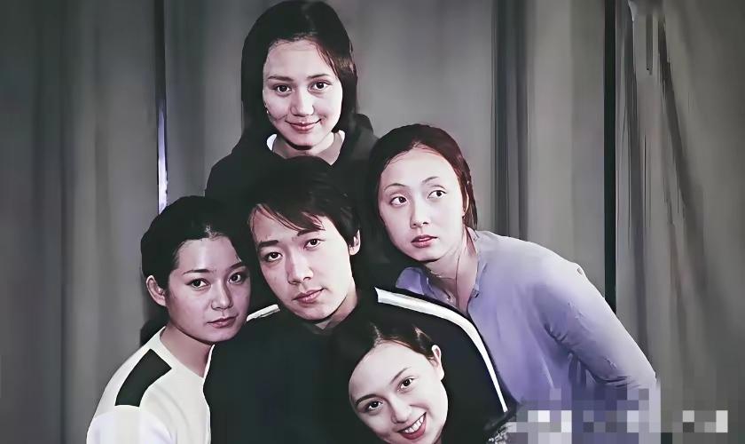 哈哈，辛柏青太有女人缘了。他人好靠谱，实在又帅。
