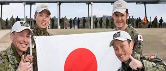 泽连斯基终于等到这天！日本援兵冲进俄乌战场，普京直接登岛回敬！

俄乌战场打到今