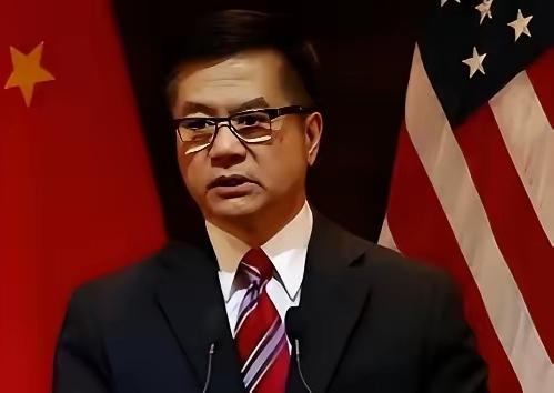 变脸比翻书还快！曾经当美国驻华大使时，骆家辉对中国态度强硬，各种刁难、傲慢到骨子