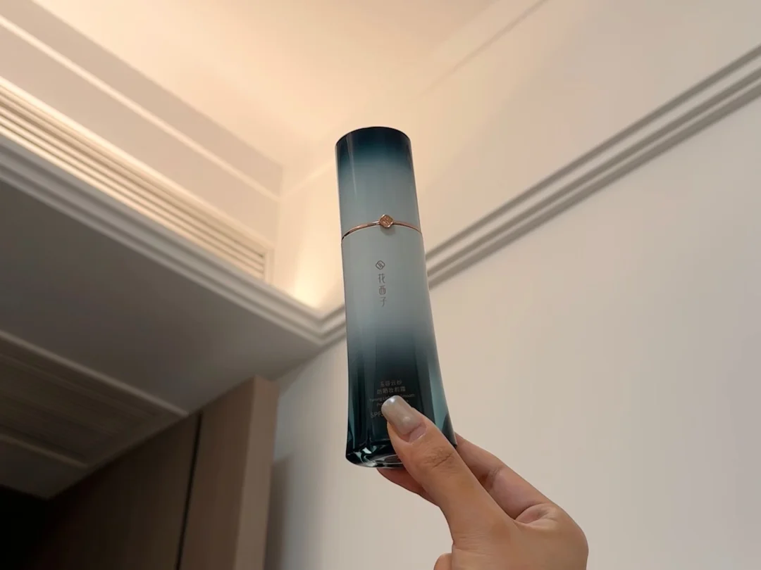 原来这就是素颜美女的秘密。。。