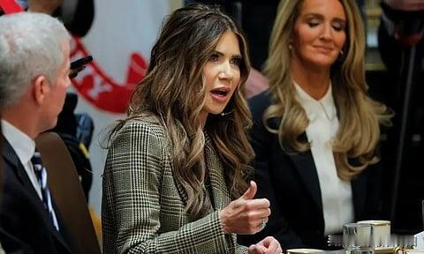 美国旅行禁令要“大扩容”！国土安全部部长在节目里明确说，接下来要把限制名单扩大到