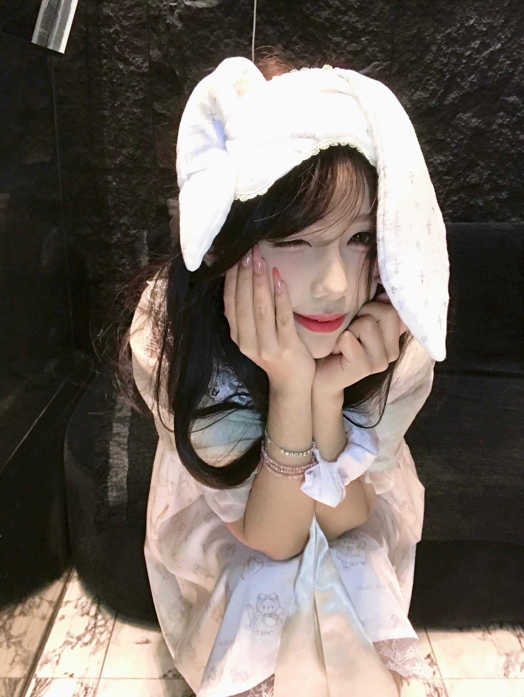 兄弟们我女装好看吗