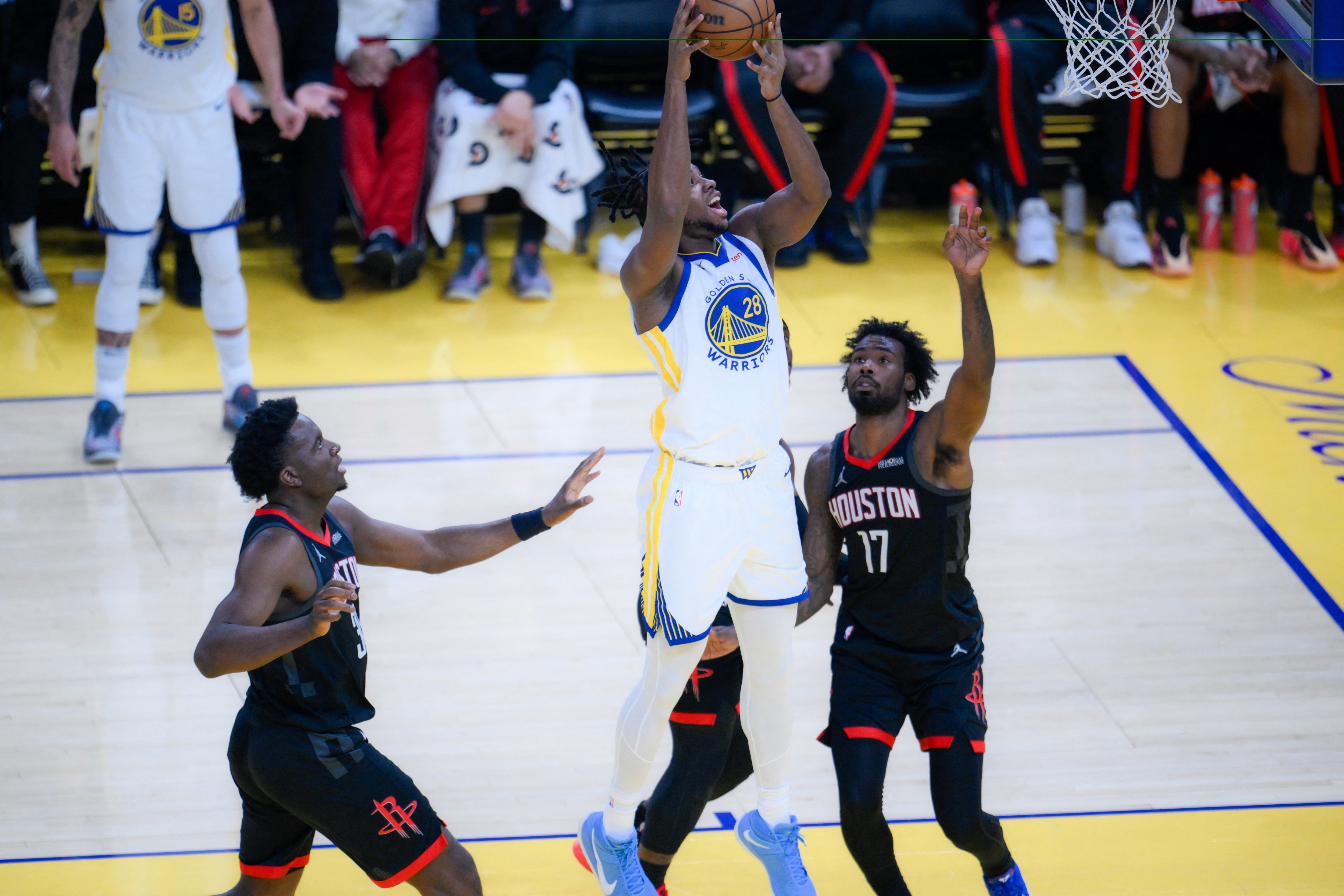 这个贝西我怎么没见过啊？是不是短约还是发展联盟提上来的？