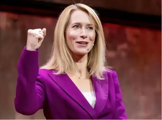 中美俄罕见立场一致！佩斯科夫：只要她不下台，就没什么好谈的！
 
在当下国际关系