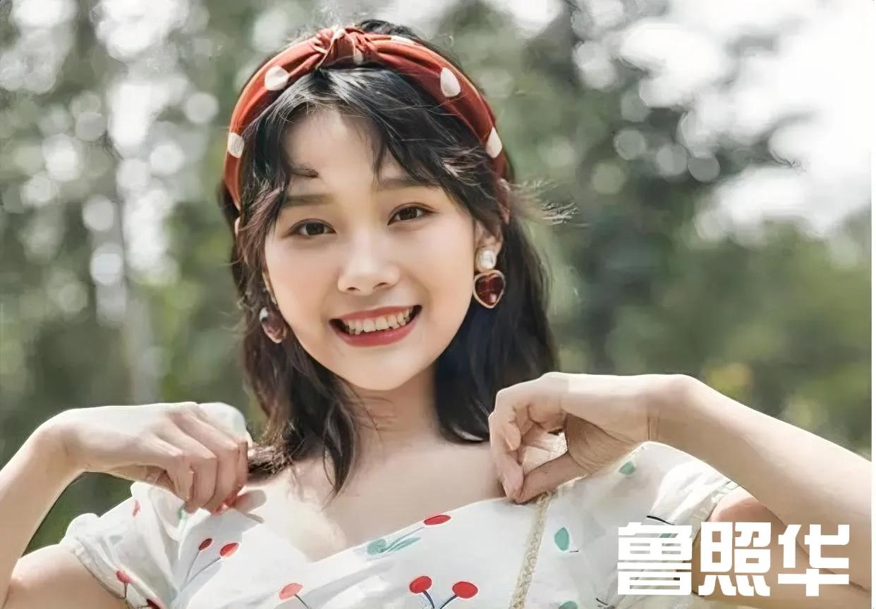 1.“万人迷”陈好复出，搭档张嘉译出演新剧《欢乐家长群》，正在播出。
2.鲁照华