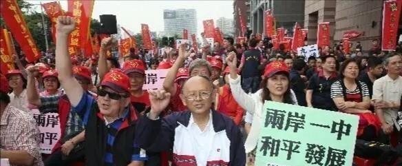 美专家罕见达成一致：一旦台湾回归中国，美国可能就剩一条路可走。实属难得，美国专家