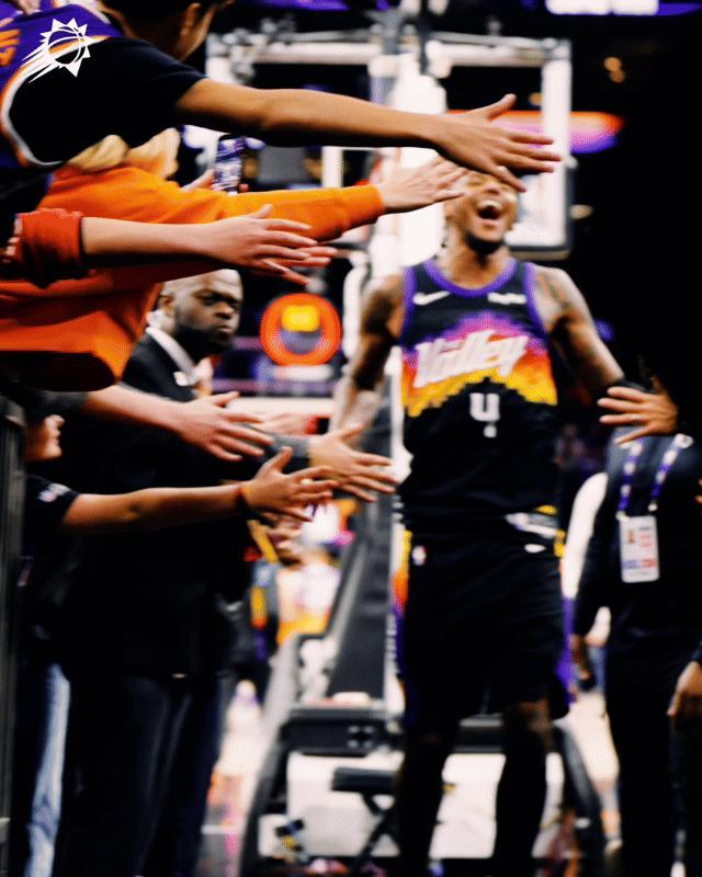 凤凰城为你欢呼 💜 🧡菲尼克斯太阳 ｜旭日东升