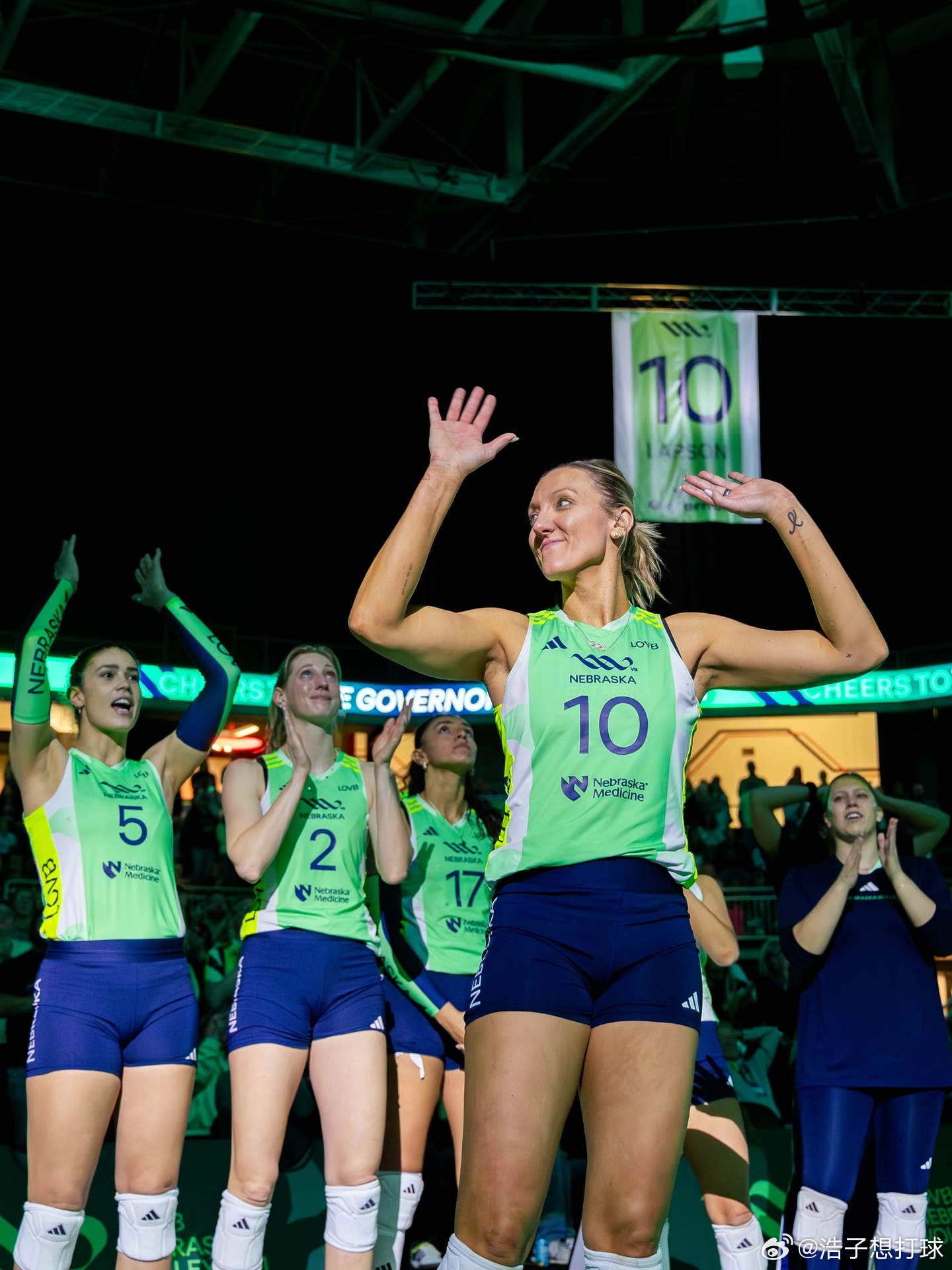 国际排坛动态 拉尔森女士终于和职业排球say byebye了~ 