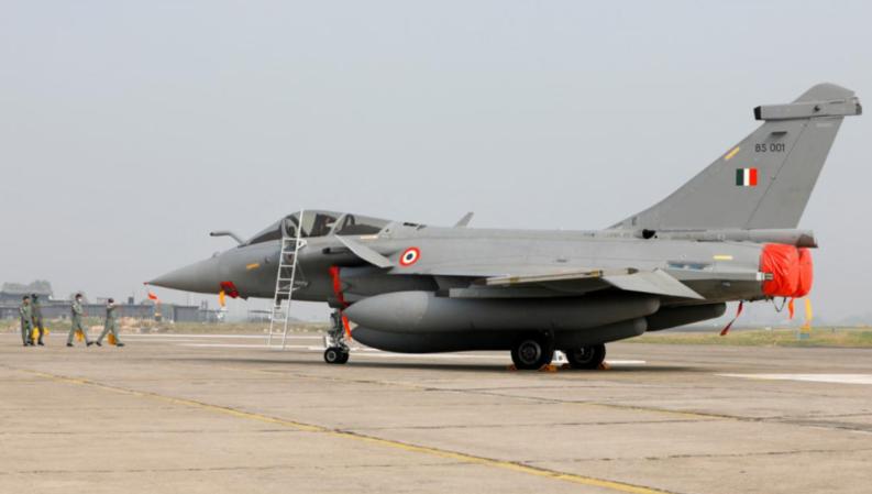 宁愿造假也要为“阵风”挽尊，印度的坚持值得我们高兴