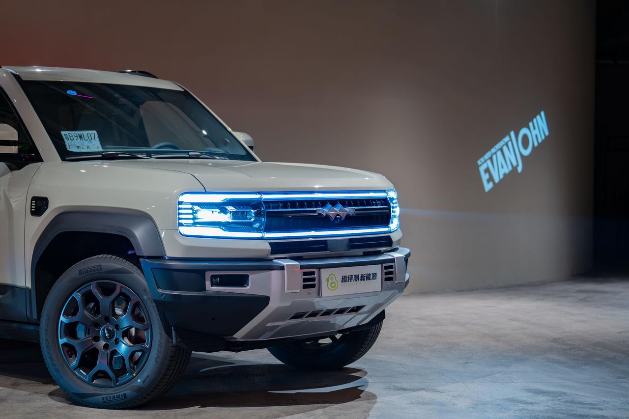 买了豹5之后总心痒痒的想出去玩，
朋友们有好玩好吃好越野的地方推荐不？
距离不限