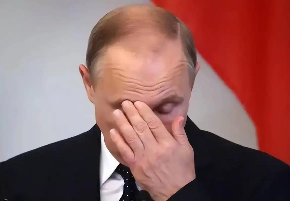 打到现在，俄罗斯算是明白了
 
炸城市、断电网，这招对乌克兰不好使了。俄罗斯扔了