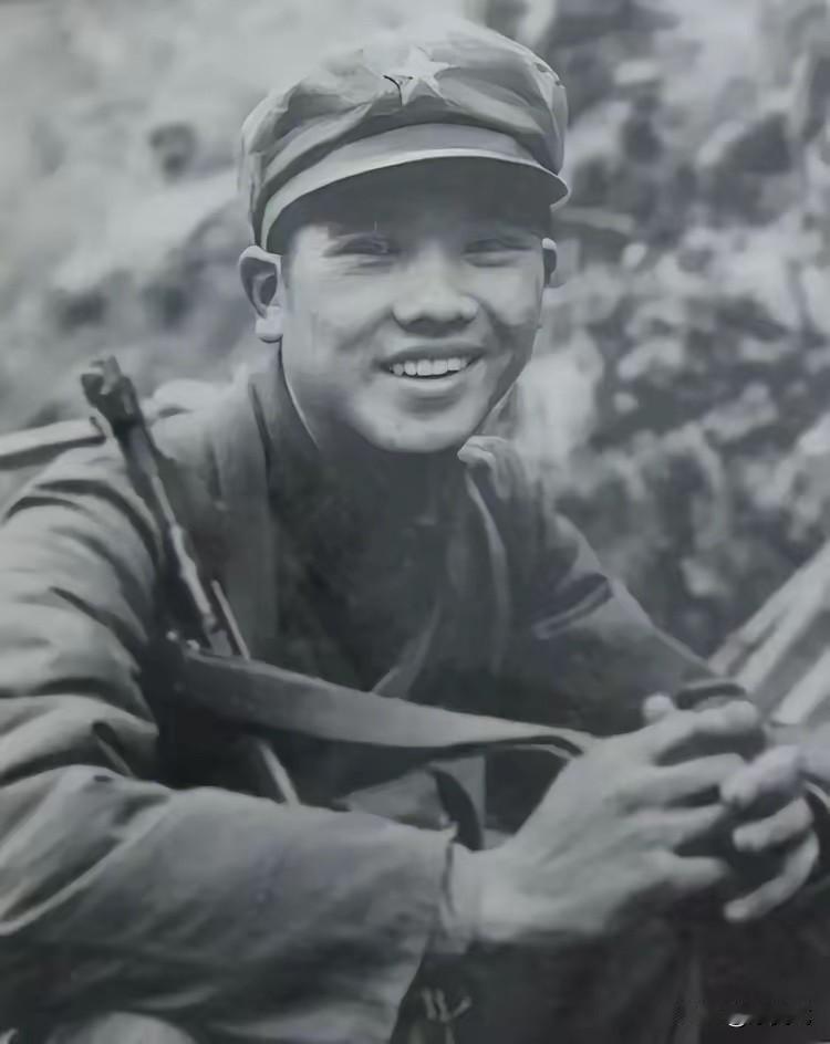 1979年，在对越自卫反击战中，陈全钢在送信途中暴露。越军对他穷追猛赶，他走投无