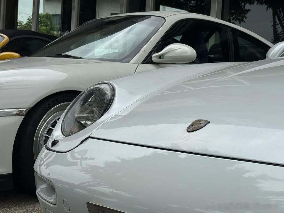 台湾老车🇩🇪Porsche 993 迷人的線條[心] ​​​