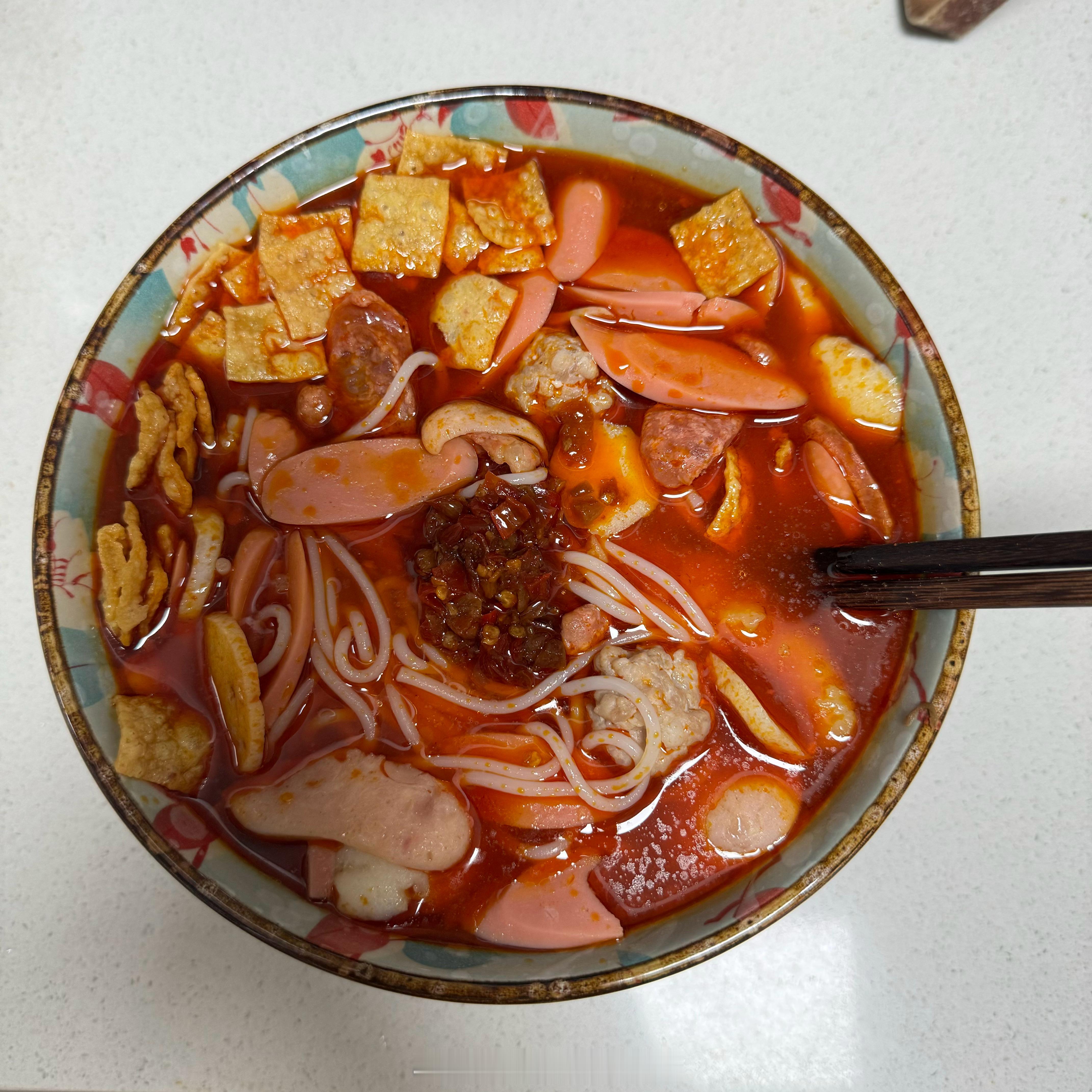 [干饭人]豪华版螺蛳粉 小酥肉 肉丸子 热狗 火腿肠 腊肠 鱼丸 ​​​