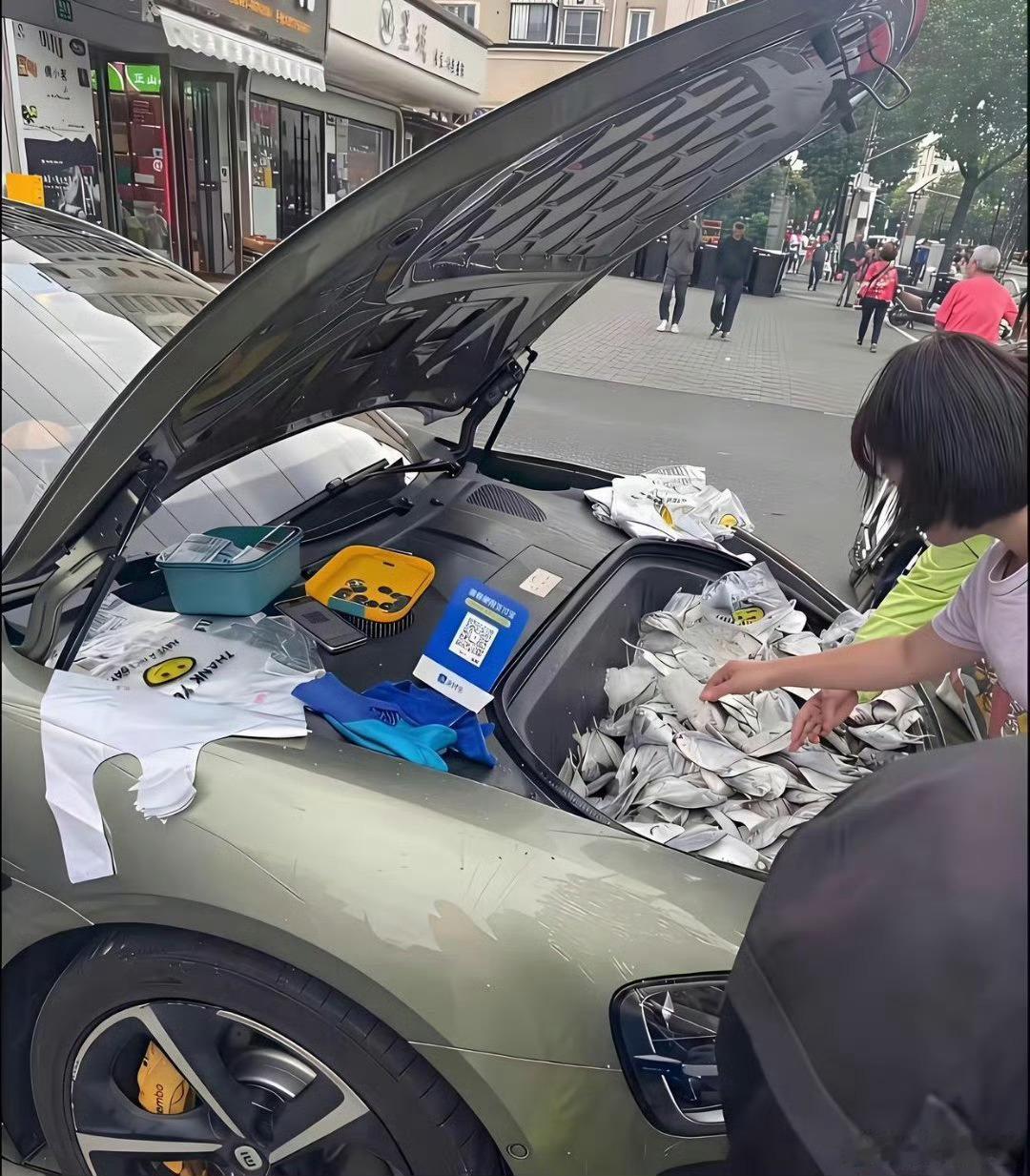雷军要是看到这一幕，也欣慰了吧，终于有人懂他了 