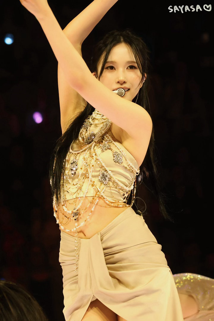 THIS IS FORAmsterdam D2cr sayasa_07