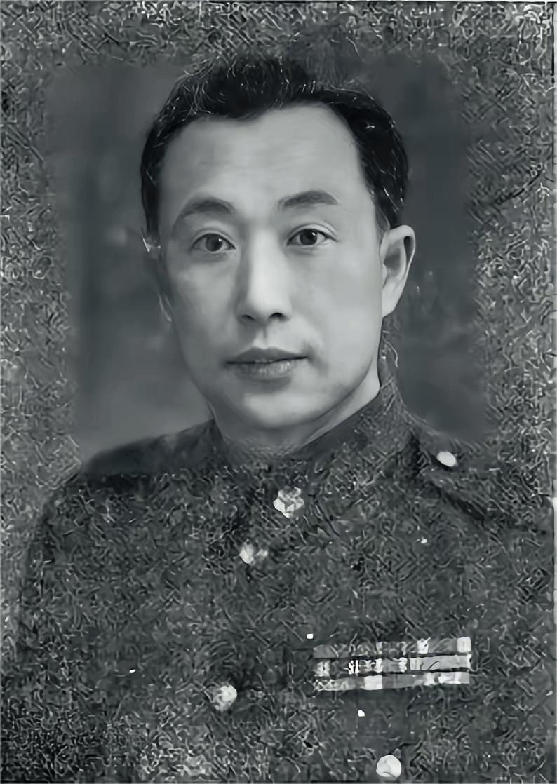 1950年，国民党中将李弥逃到台湾后，却惨遭弃用，正当他绝望时，蒋介石找到了他：