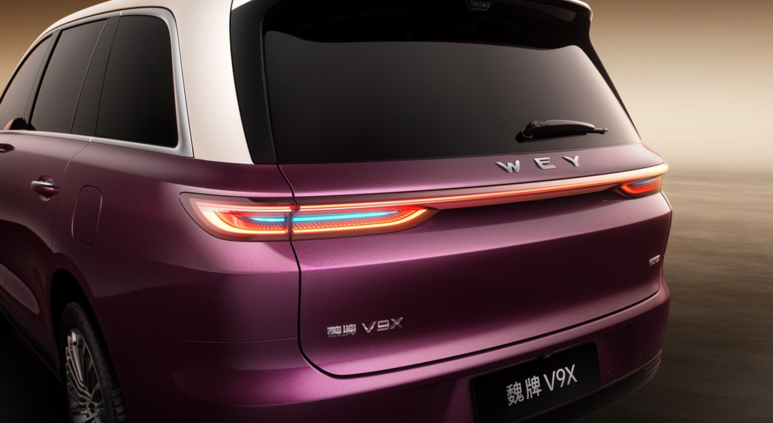 能让车企老总亲自出来站台的车，真的不多见，魏总 就是敢这么做的人。十年前，他用自