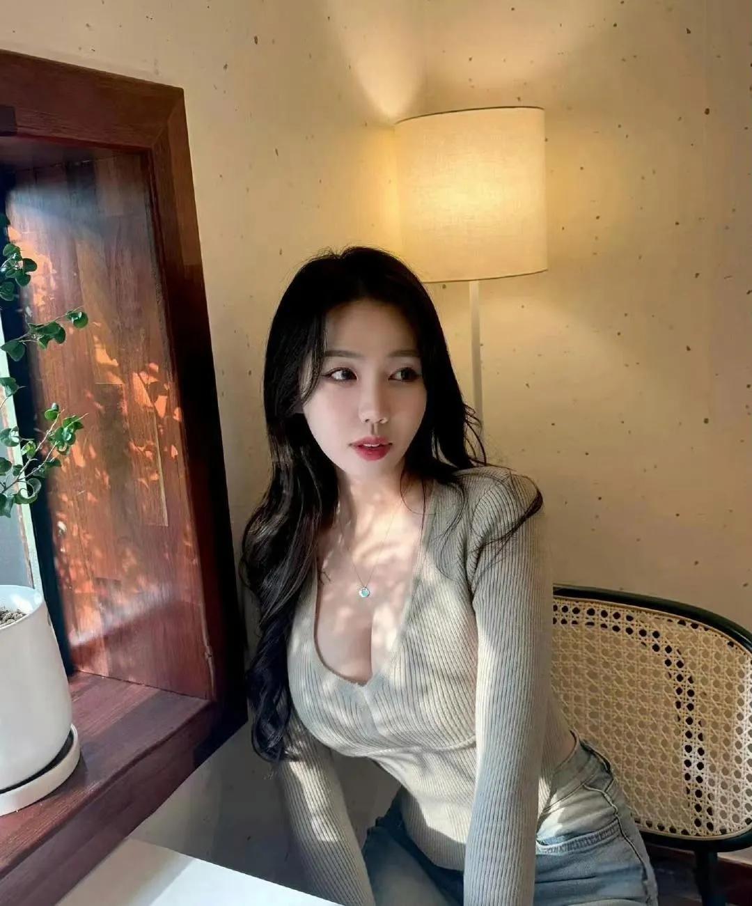 傲人身材美女#性感美女 甜妹#