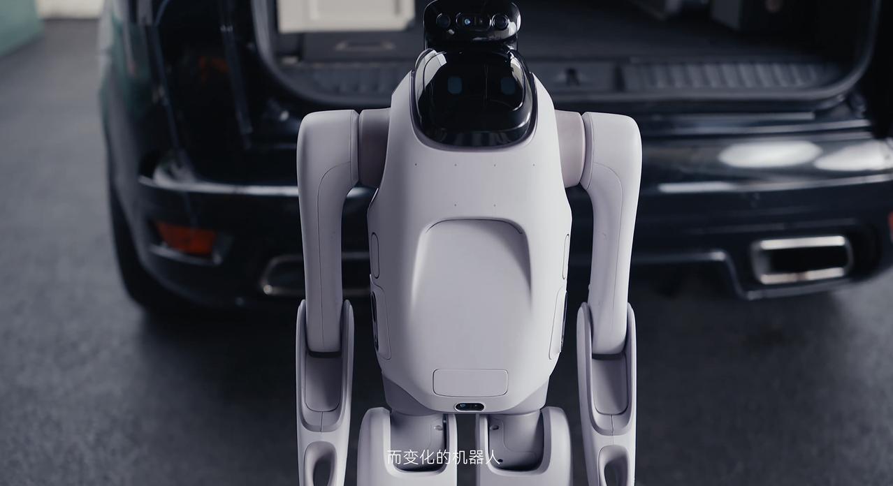 随着短视频与Vlog文化的兴起，个人对移动影像创作的需求日益增长。启元T1精准捕
