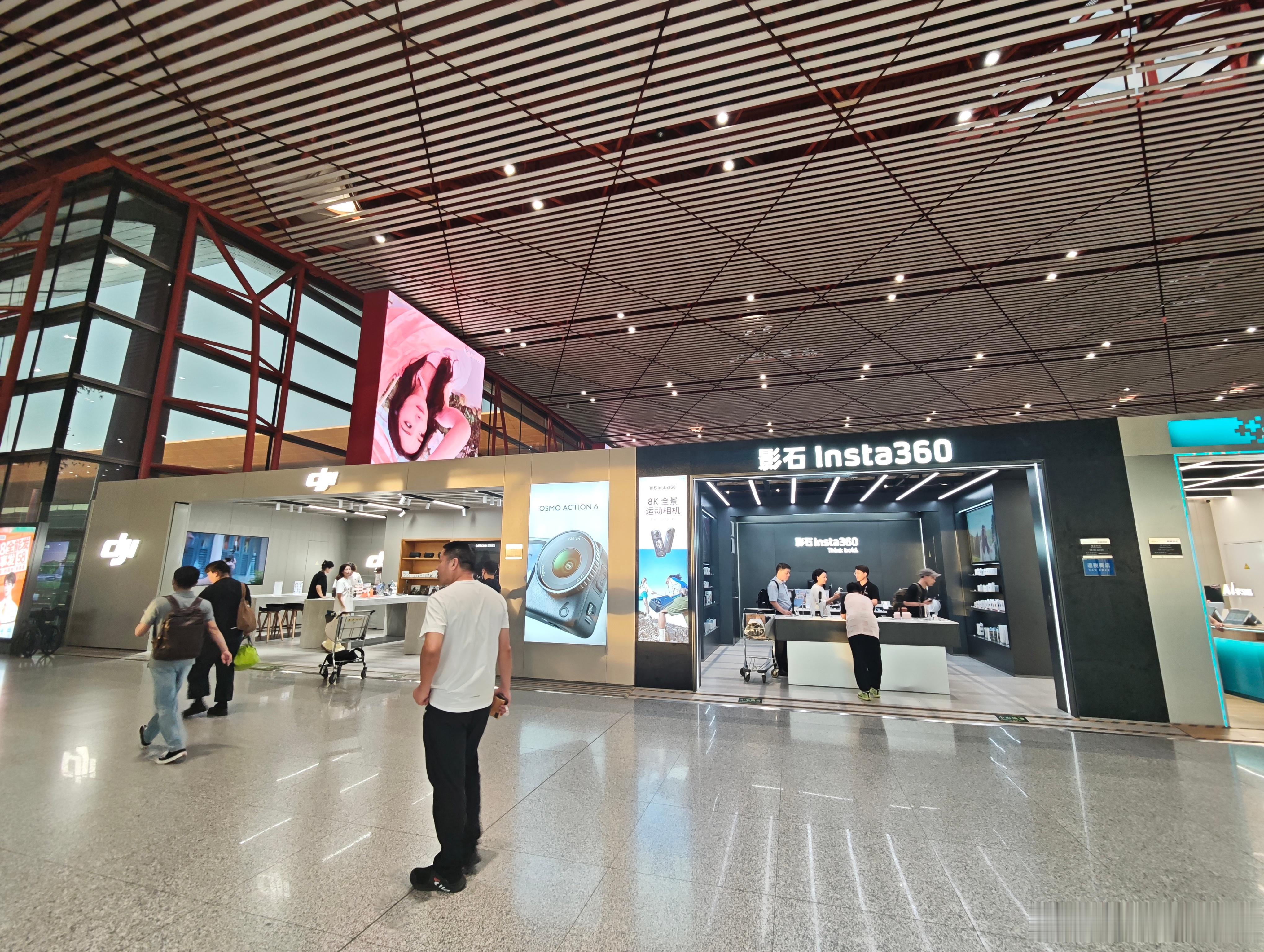 这选址，可以来一期深度版勇哥说餐饮了（bushi 