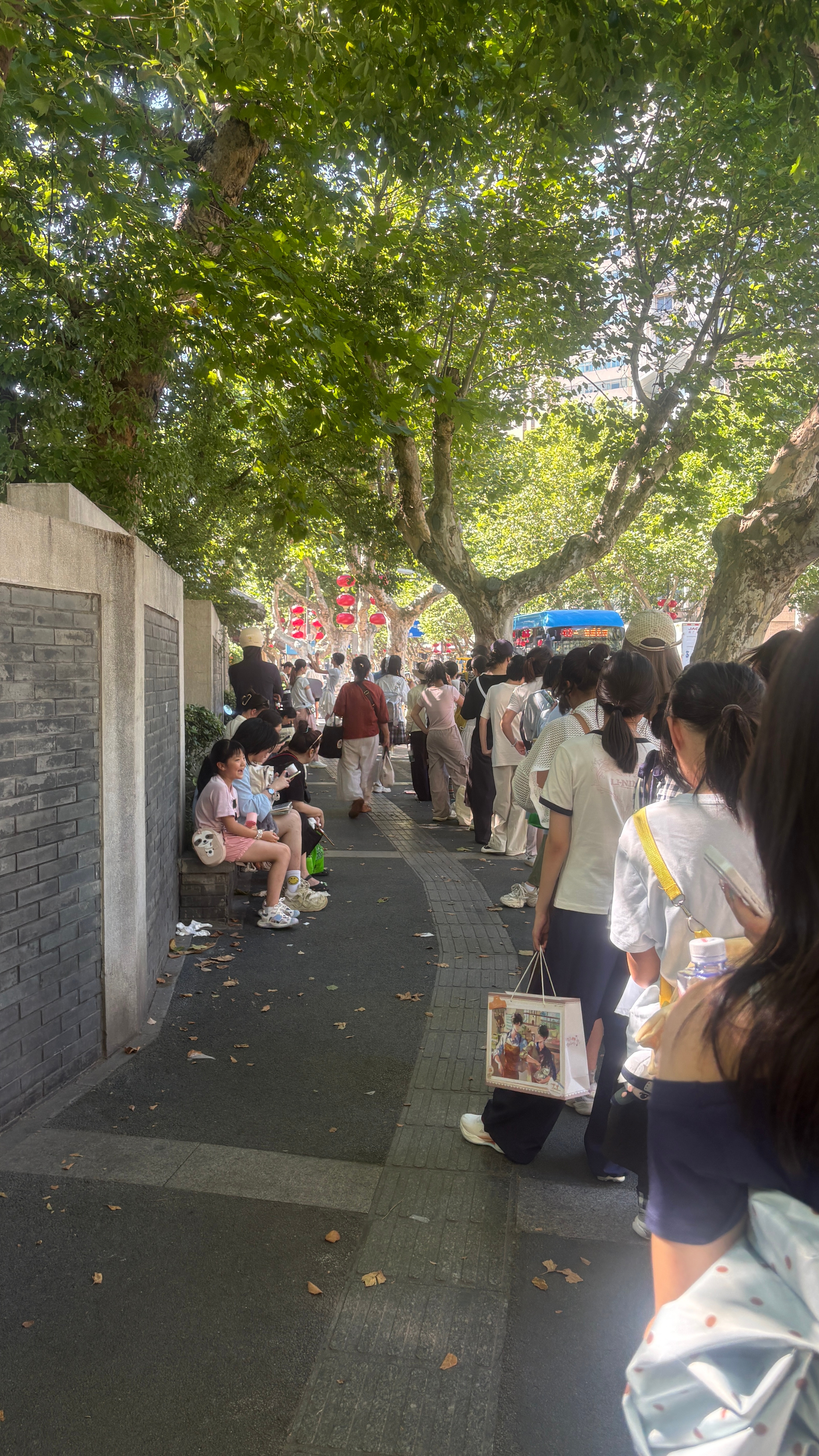 我要哭了