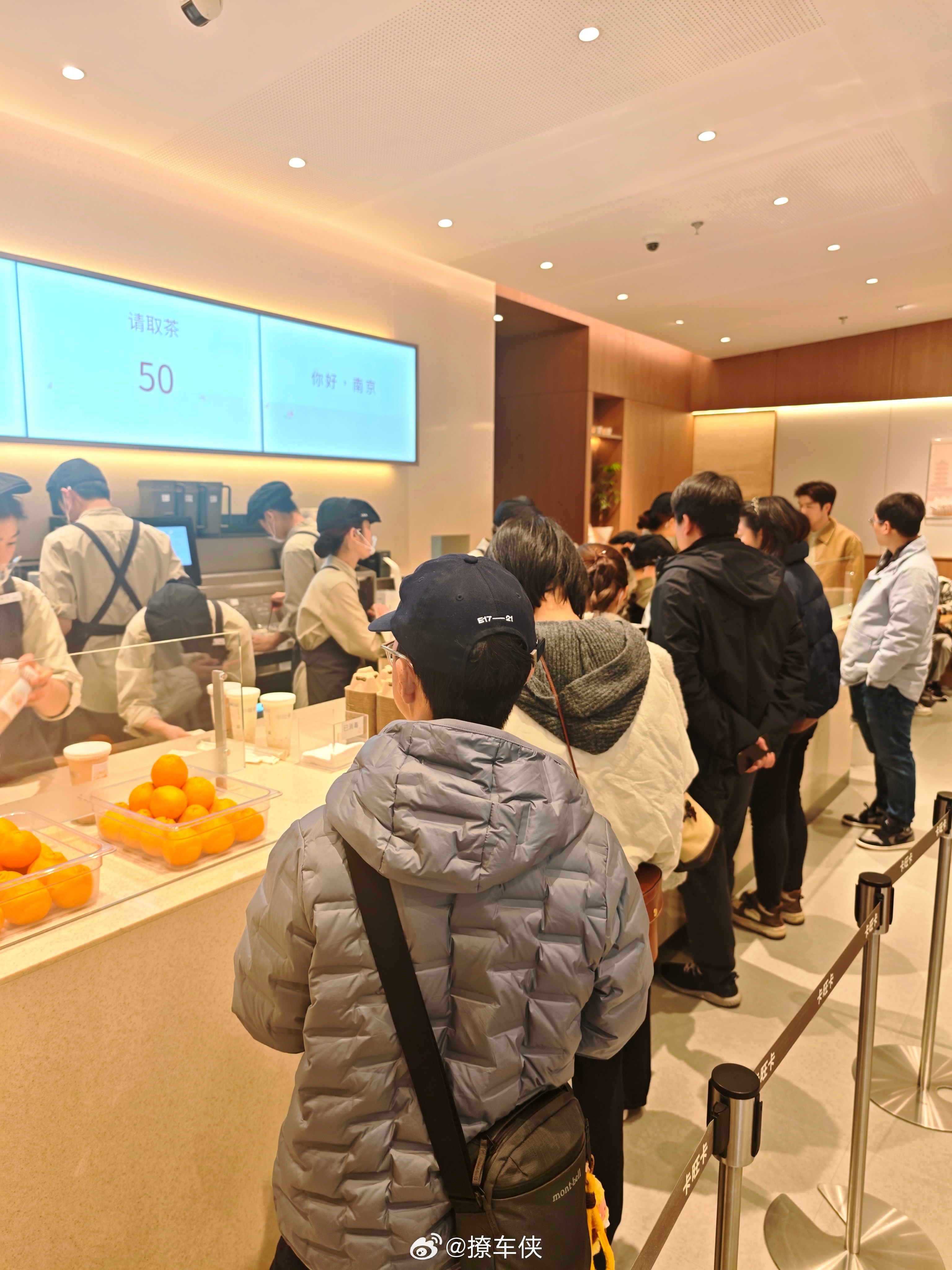 趁着一大早开门不排队，买了两杯尝尝卡旺卡