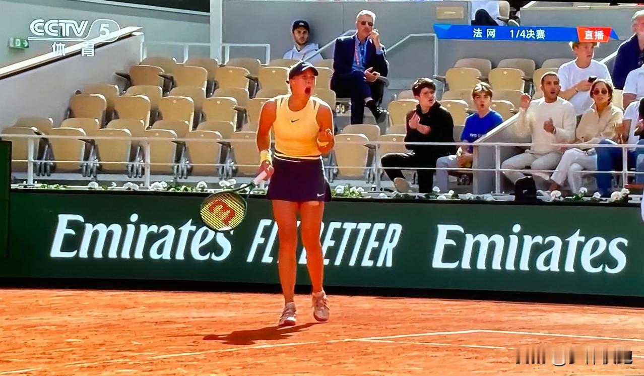 萨巴伦卡与安德烈耶娃的法网女单1/4决赛第一盘打到抢七，安德烈耶娃利用扎实的底线