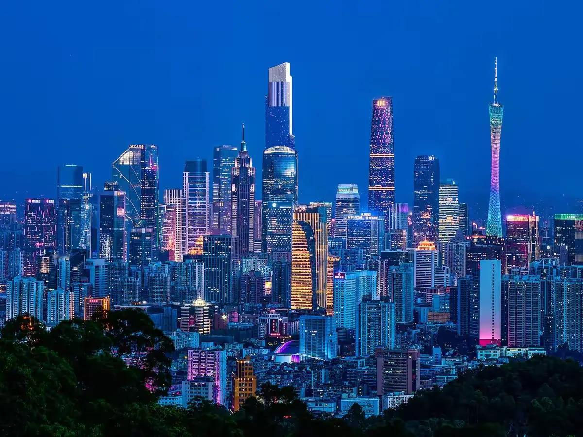 敢乱来，立刻断电！

1. 越南：超过四成电力，仰仗中国支持。

2. 孟加拉国