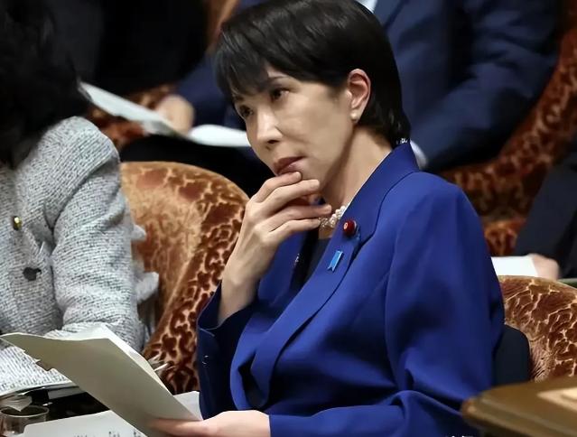 中日关系这么僵，在日中国人90万人已经开始撤，在华日本人将近10万人却一个没动。