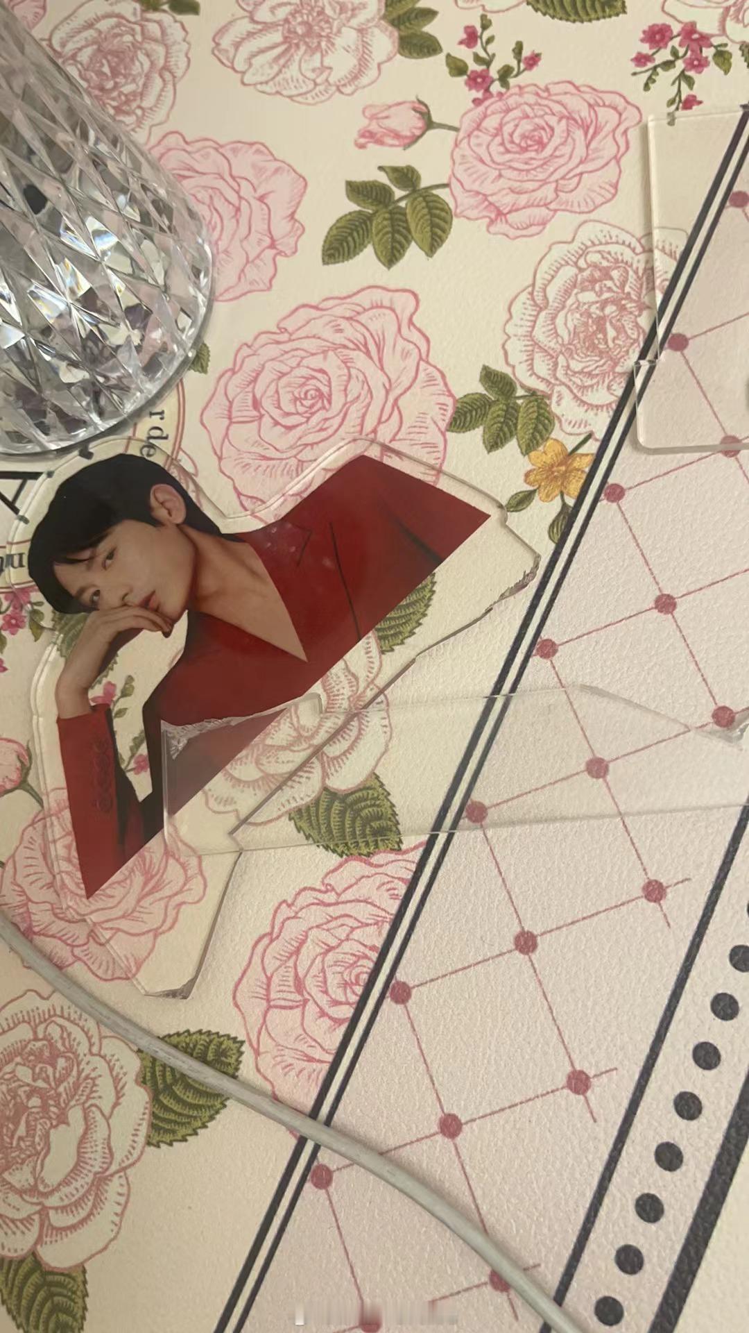 一屁股坐碎了，然后他瞪我了[苦涩] ​​​