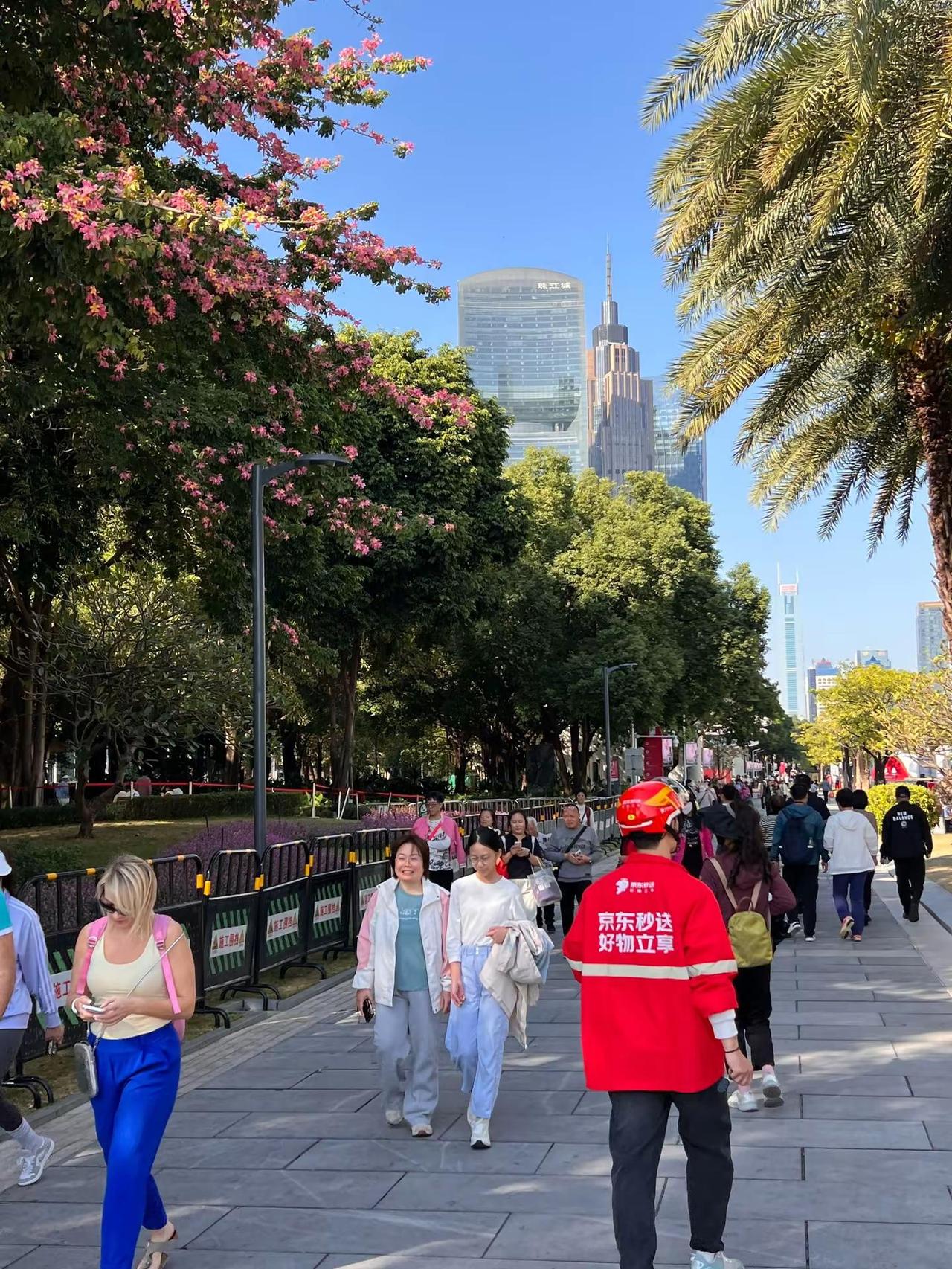 为何说广州是一个特别适合生活的一线城市？如果你在广州呆习惯了，你会越来越喜欢这座