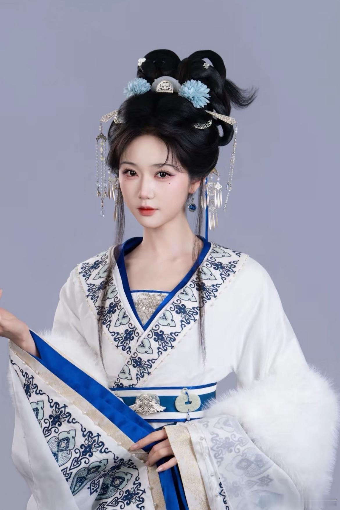 腾讯竖屏短剧《帝后今日恩爱了吗》主演：岳雨婷、一航类型：古装/甜宠/系统/宫斗制