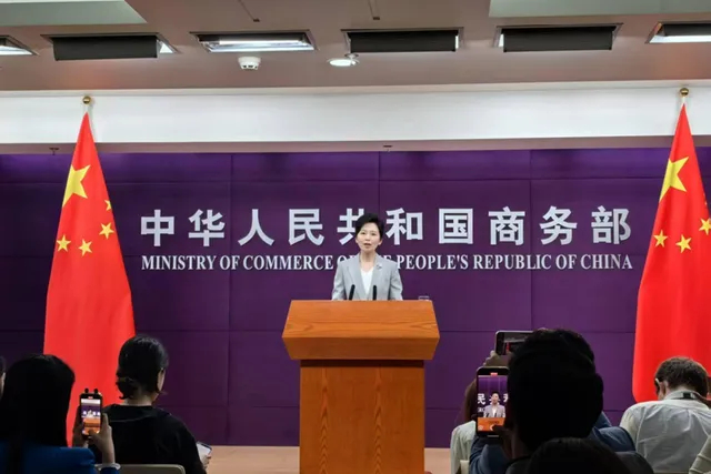 【制裁落地当天，日本破防了，要求中方撤回，不料中方还有更多手段】商务部反制措施落