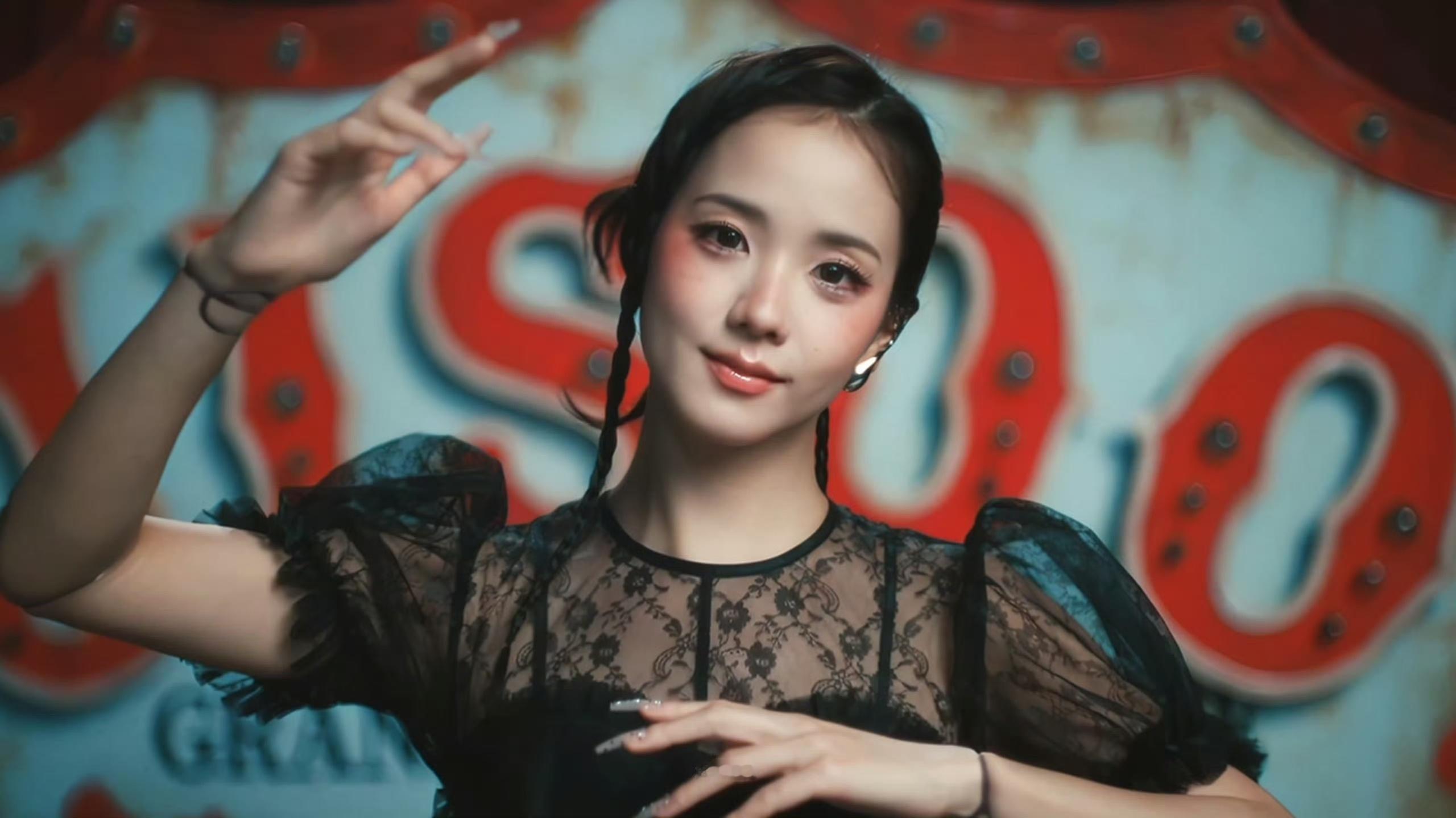 此女什么发型都漂亮𝐂𝐋𝐈𝐂𝐊 🧸🎠 ​​​
