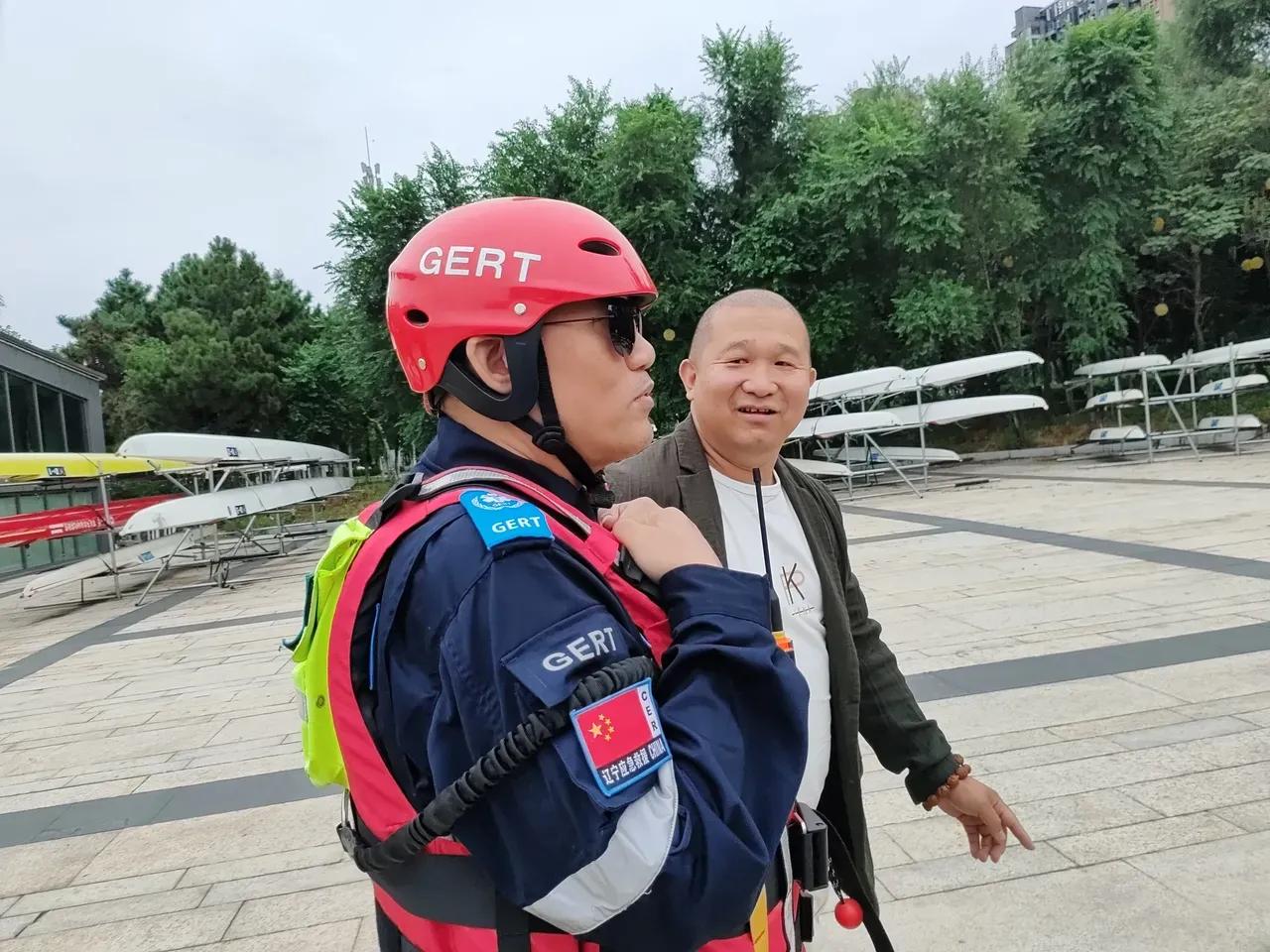 李铮很幸运，竟然见到了郑教授[火炬]
时间：2024.9.10上午11：30
见