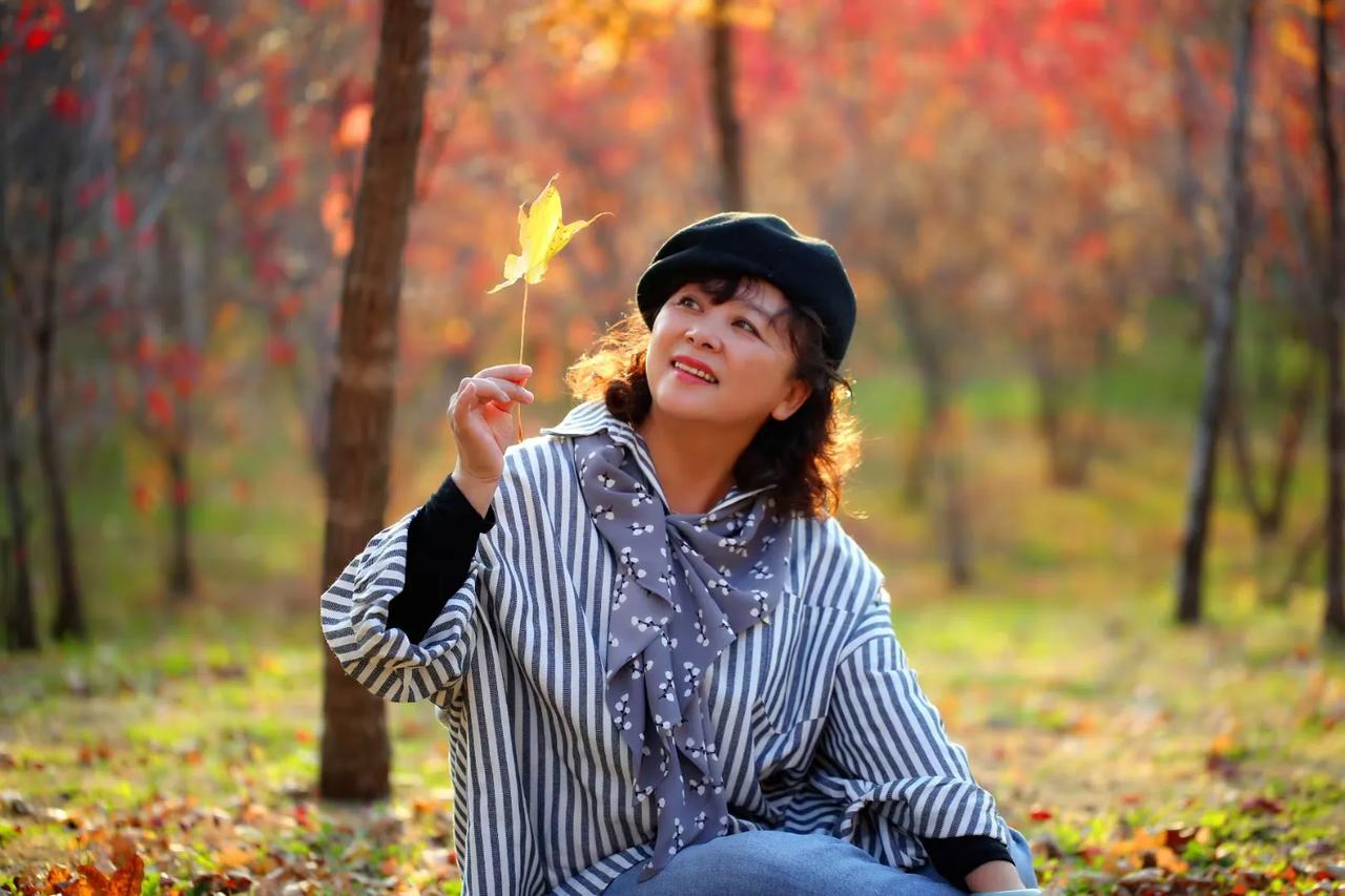 上个月，我前夫突然托人给我带话，说他想女儿了，希望我带女儿跟他见见面，并承诺绝不