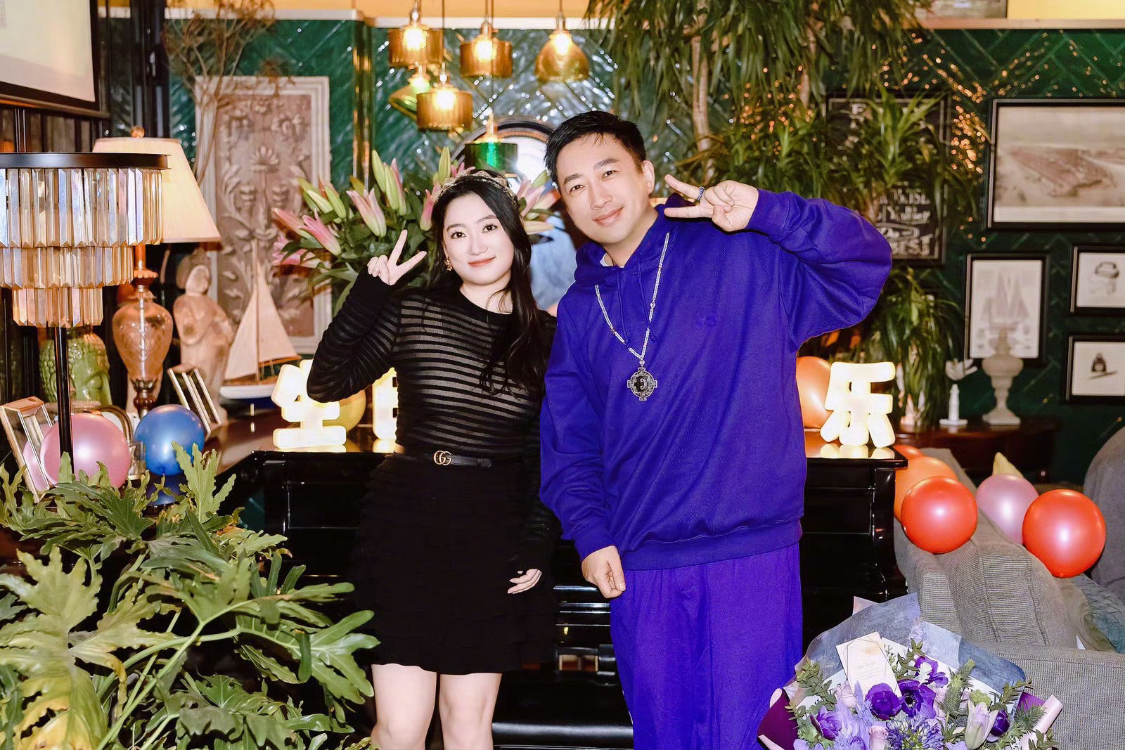 于正我相信会给大家更多的惊喜于正发博说等着我们下一部，我相信会给大家更多的惊喜。