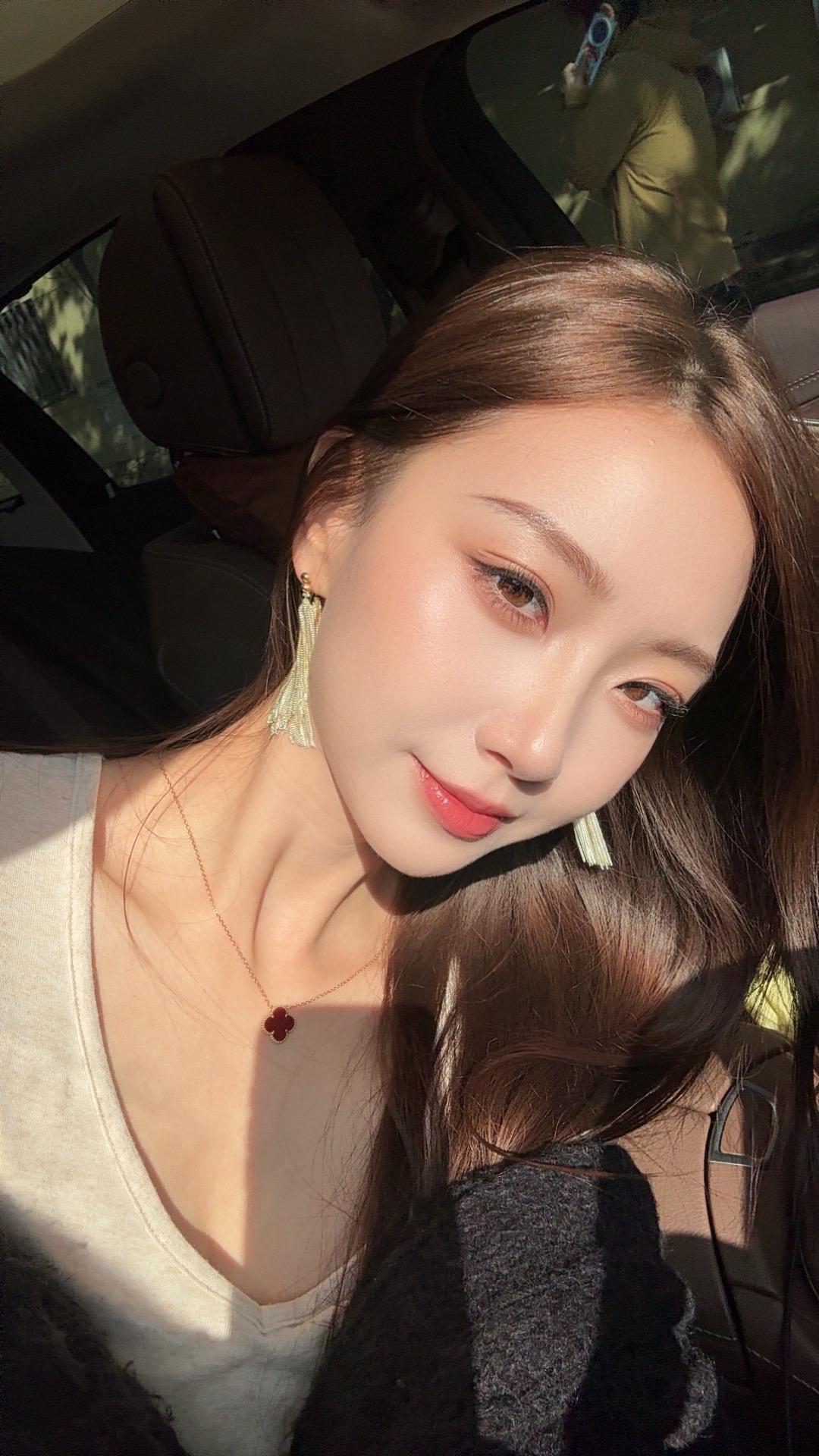 大家周日快乐。