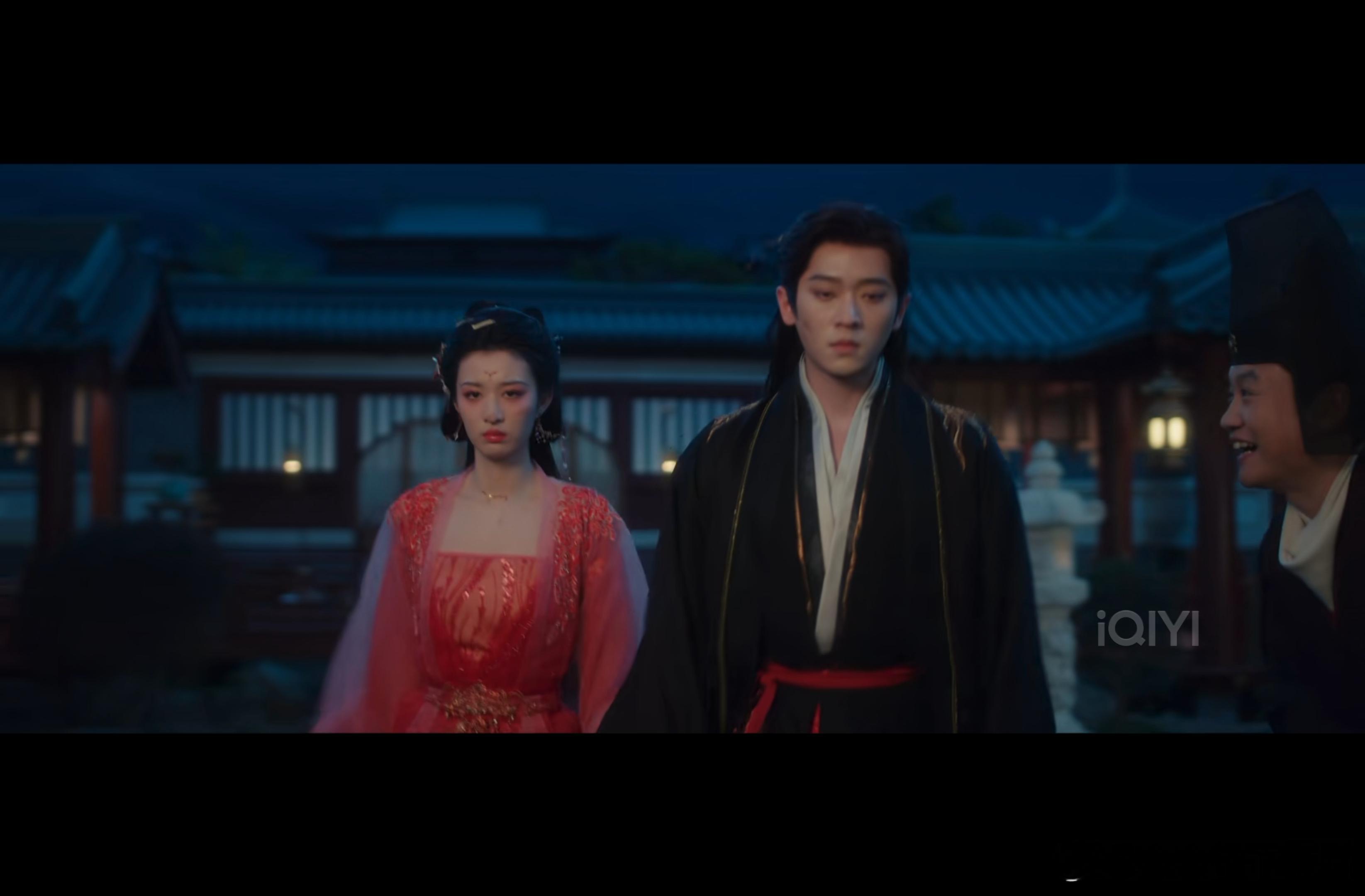 王楚然丞磊 妈我鬼混回来了王楚然丞磊这俩活宝！《成何体统》裹茅草片偷听还脚滑摔跟