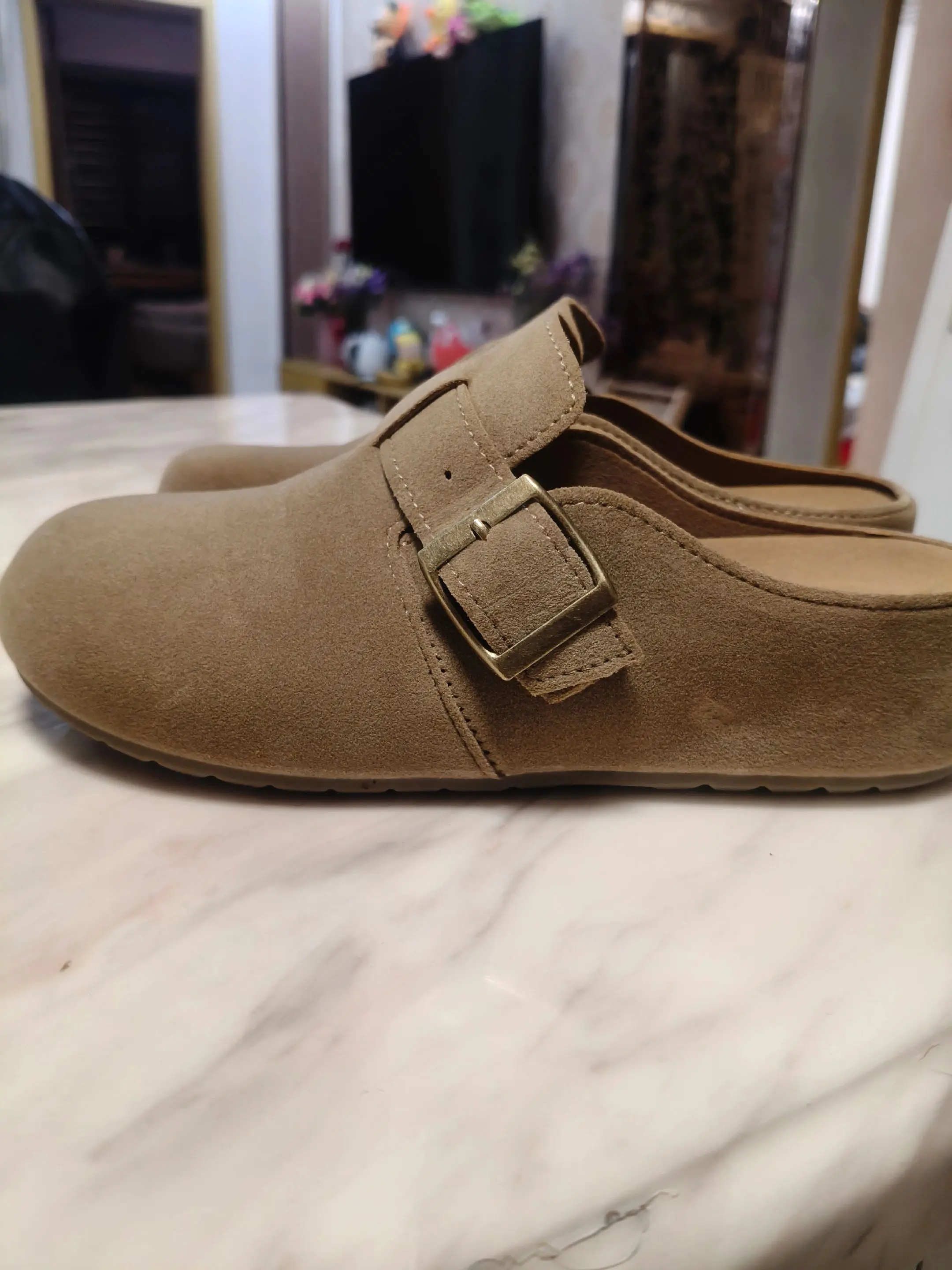 - 一脚蹬的快乐，勃肯给的 - 复古勃肯，慵懒氛围感拉满 - 软木支撑...