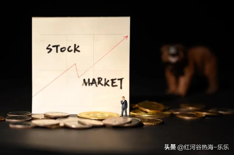 这两年股市里面玩量化的挣钱挣的太猛，现在股市跌的这些，对于他们来说根本不算什么。