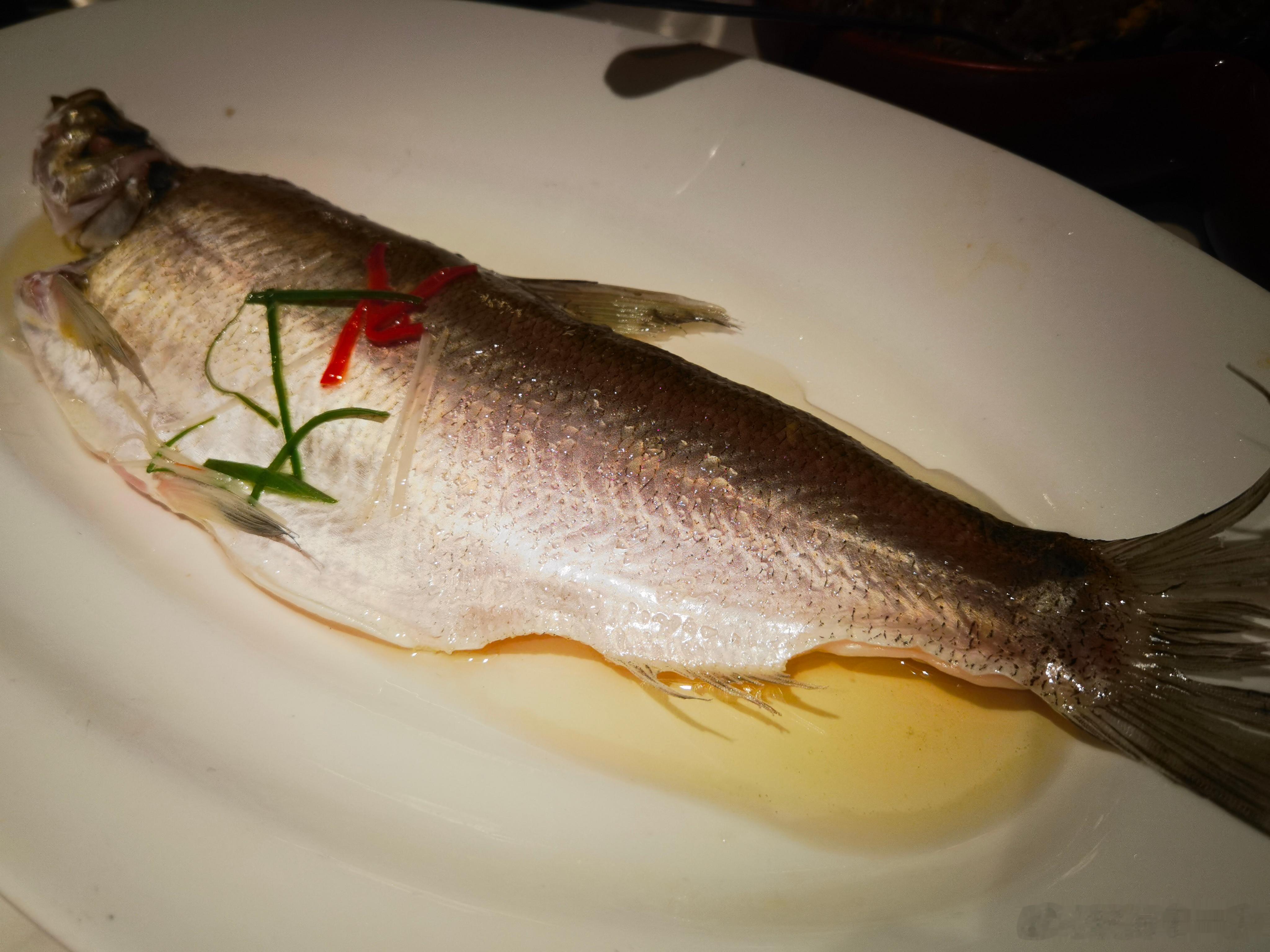 带孩子吃个美食 