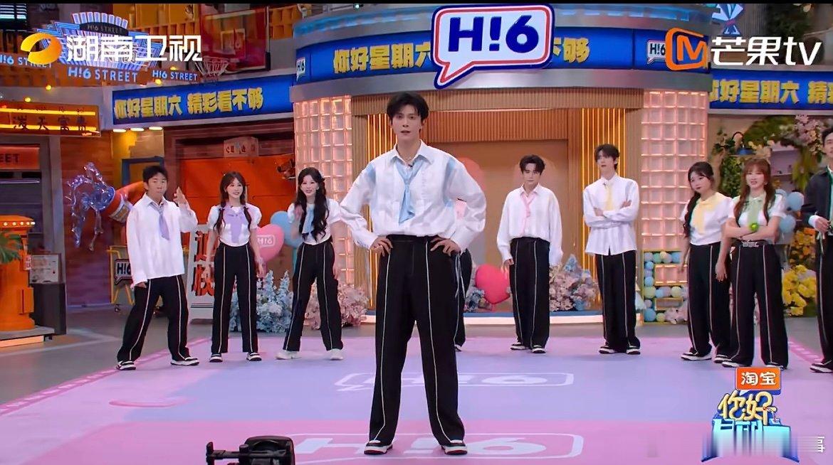 邓凯跳了第三个吻痕邓凯 舞蹈界的泥石流邓凯一出手就知有没有，这支熟悉的舞蹈被他跳